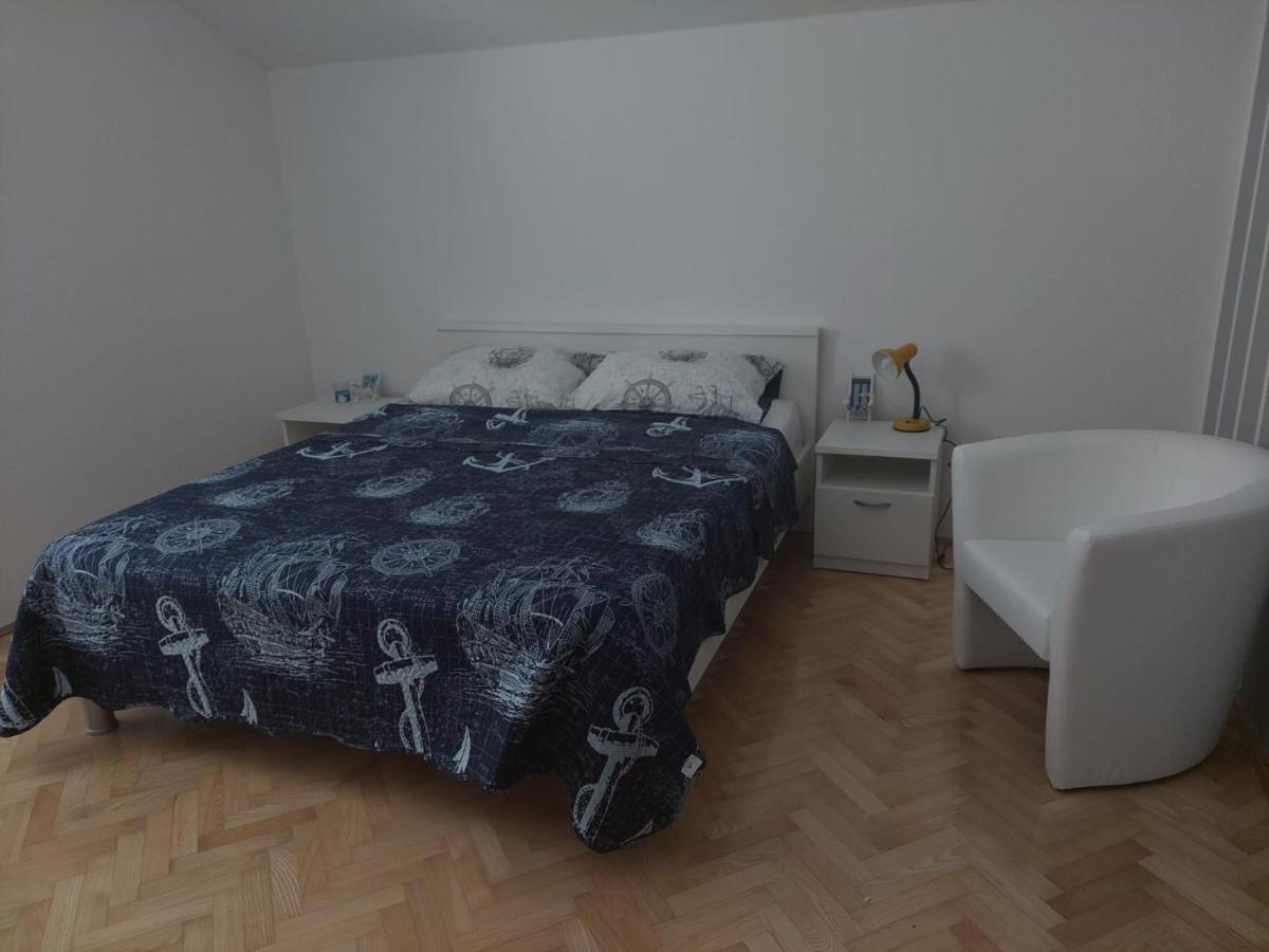 Apartments "Jope I Toni" Biograd Na Moru Buitenkant foto