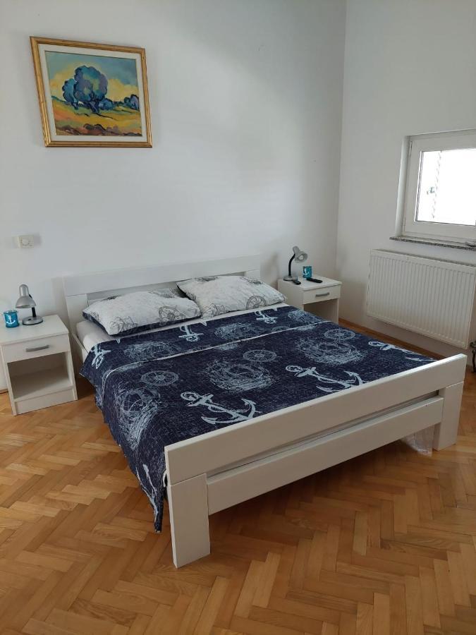 Apartments "Jope I Toni" Biograd Na Moru Buitenkant foto